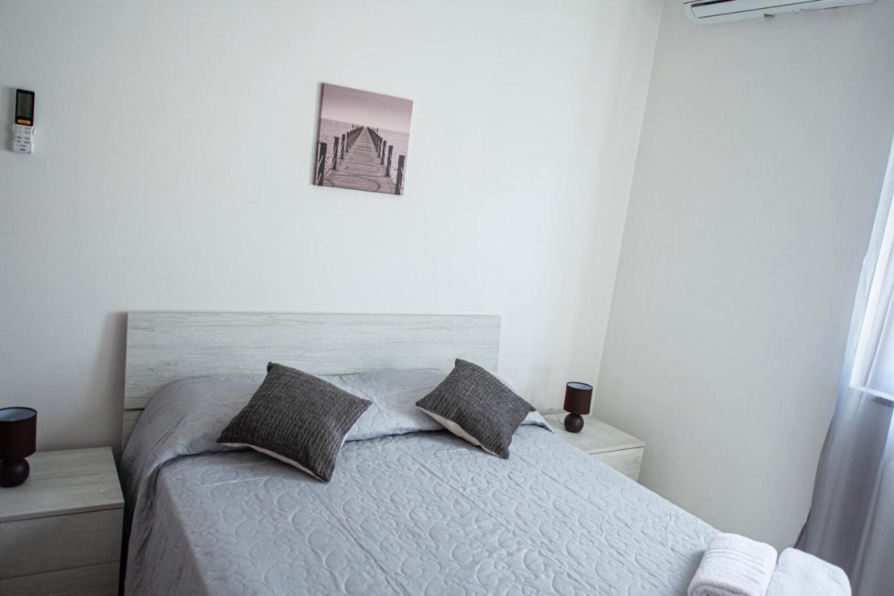 B&B Esterita Паргелия Екстериор снимка