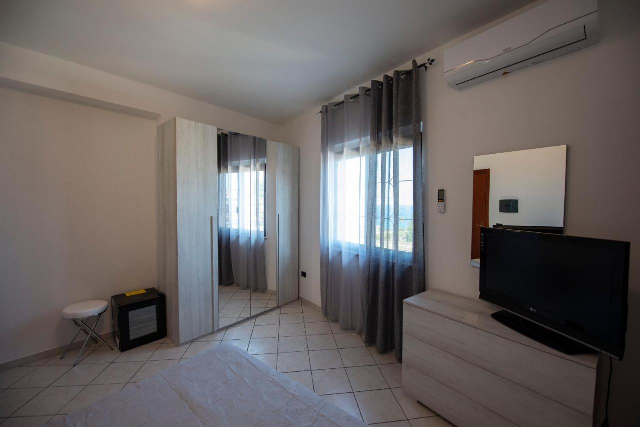 B&B Esterita Паргелия Екстериор снимка