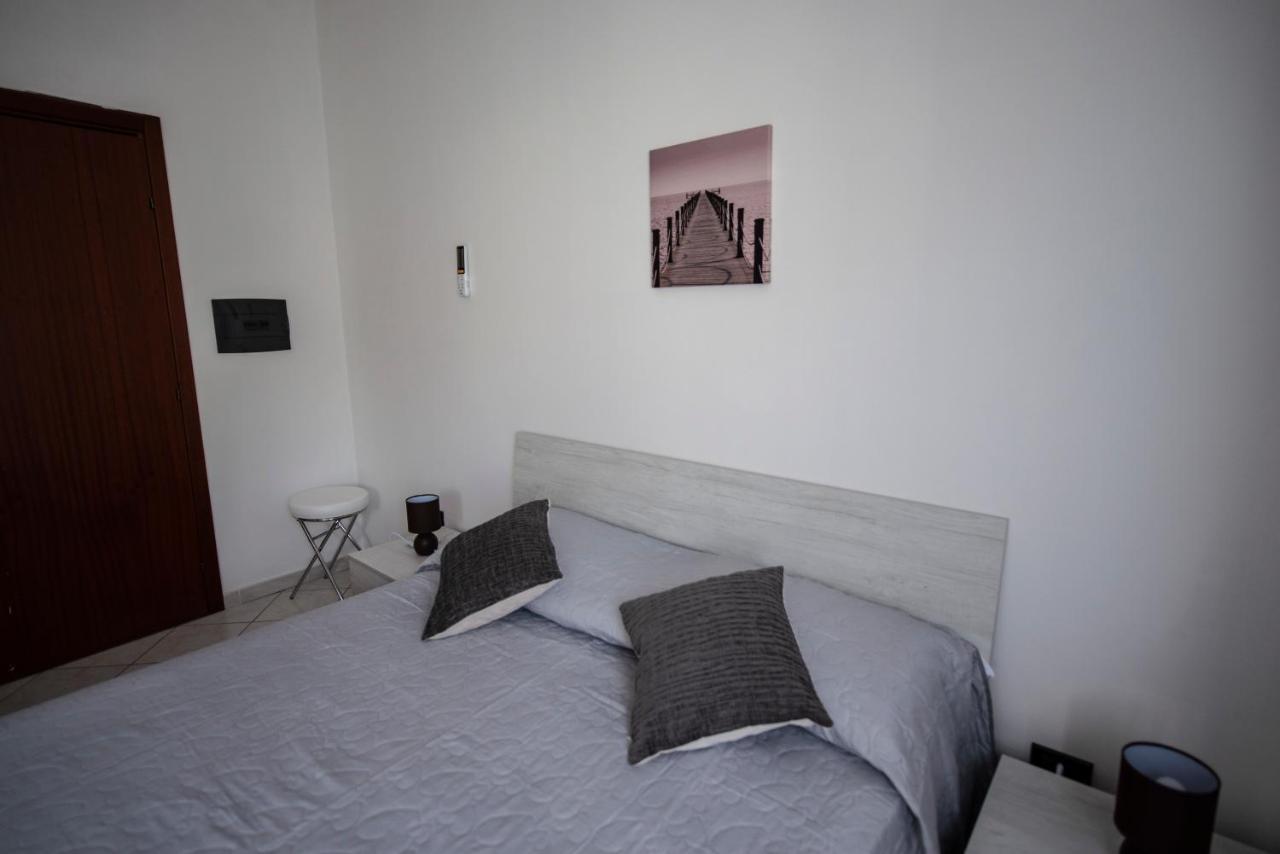 B&B Esterita Паргелия Екстериор снимка