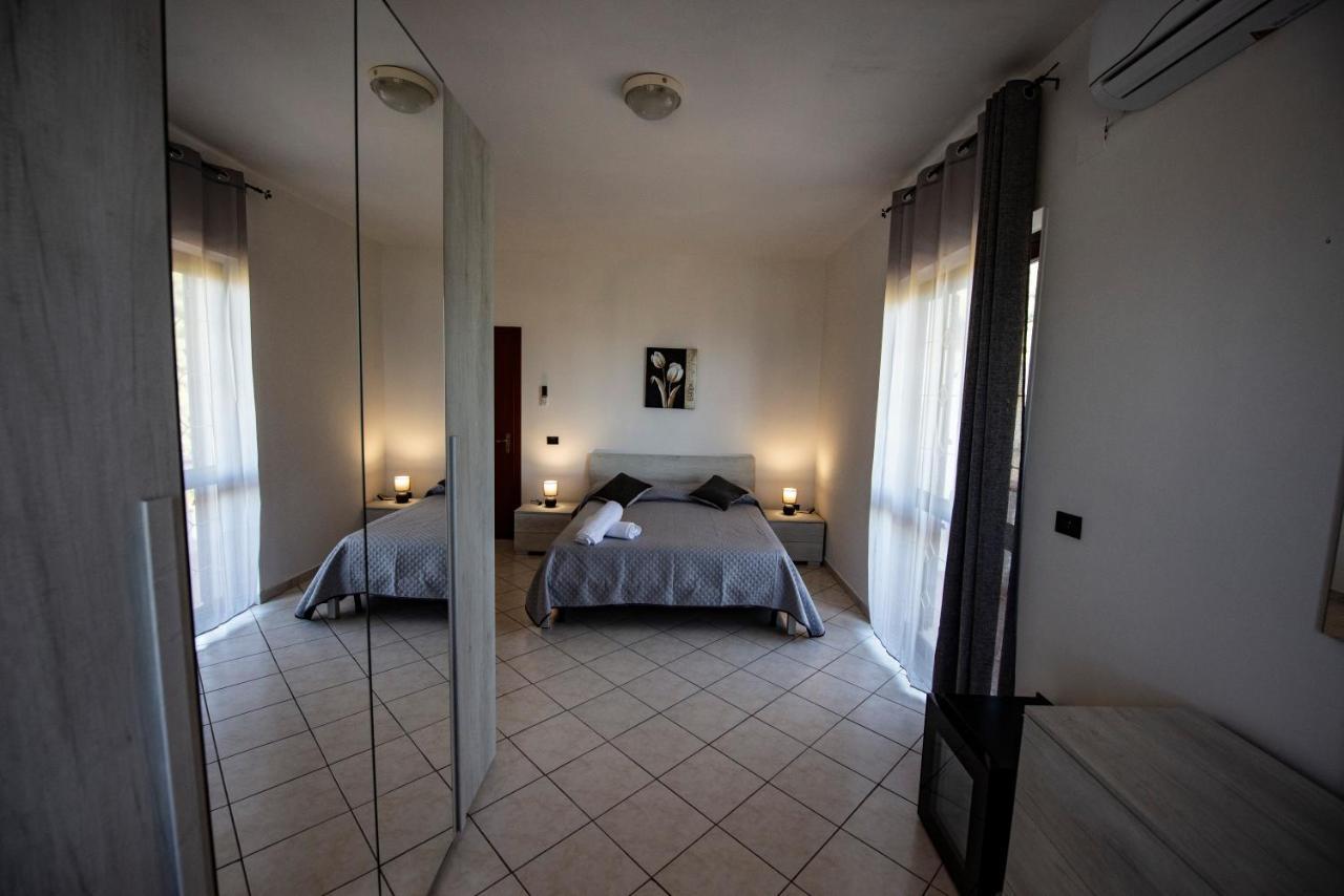 B&B Esterita Паргелия Екстериор снимка
